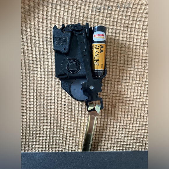 Vintage Regulator Wall Clock Elgin 16” length - Picture 6 of 7